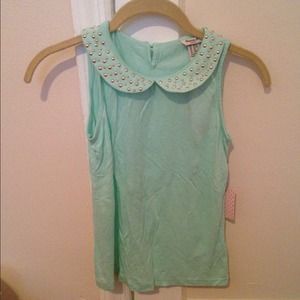 Peter Pan colared top