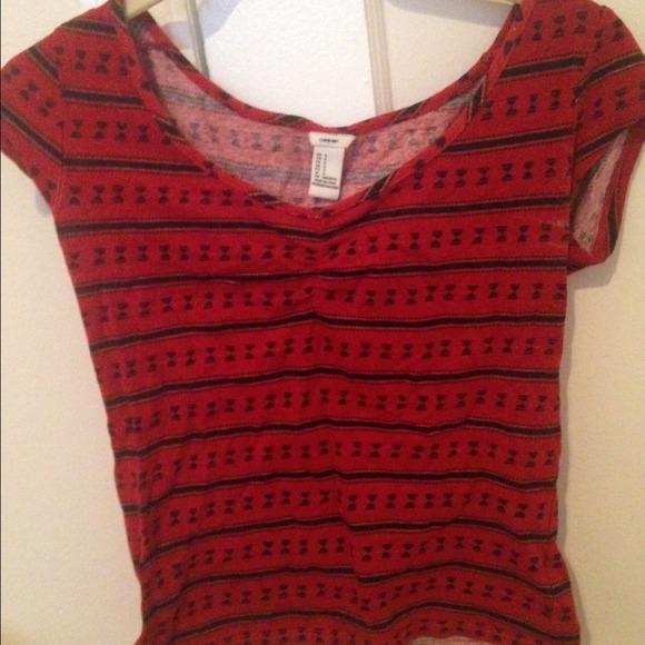 Red print top