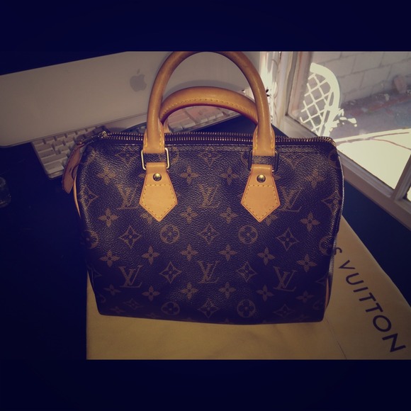 Louis Vuitton Speedy 25