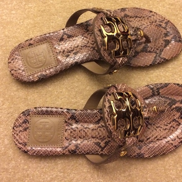 SOLD 🚩🚩🚩🚩Tory Burch Miller Sandals - Picture 2 of 4