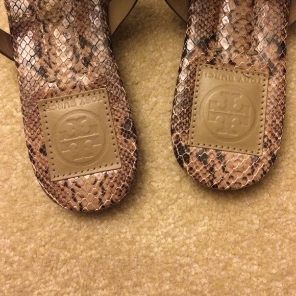 SOLD 🚩🚩🚩🚩Tory Burch Miller Sandals - Picture 4 of 4