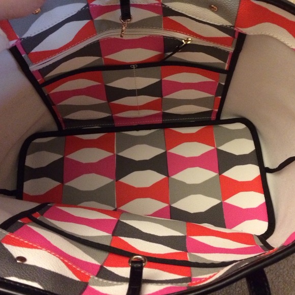 🚩sold🚩 Kate spade bag - Picture 4 of 4