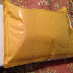 Bundle with the gel and the Insanity DVDs