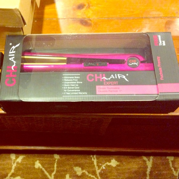 CHI AIR 1" ceramic straightner🎀