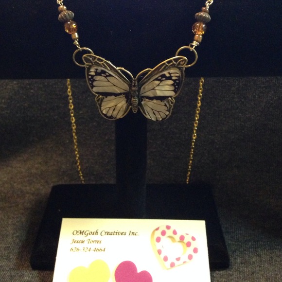 💥PRICE CUT💥Beautiful abalone PENDANT - Picture 2 of 2