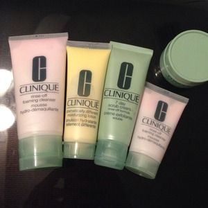Random Clinique items