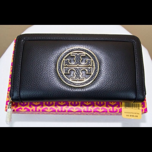 Tory burch continental zip wallet