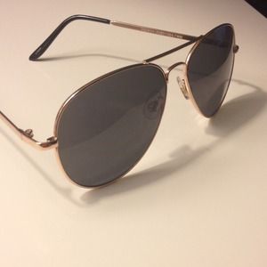 Gold, Imitation Aviator Sunglasses!