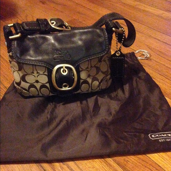 Coach Handbags - 💯%⭐️AUTHENTIC COACH Legacy leather & Fabric bag⭐️