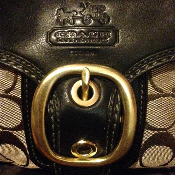 💯%⭐️AUTHENTIC COACH Legacy leather & Fabric bag⭐️ - Picture 2 of 4