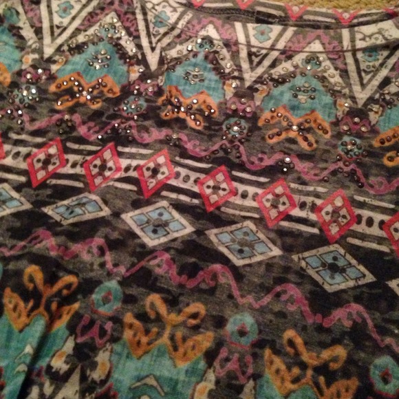Aztec crop top - Picture 2 of 2