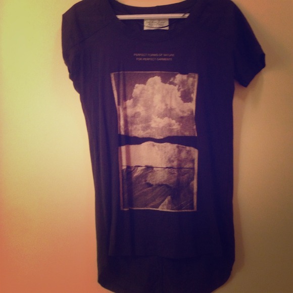Zara Tee