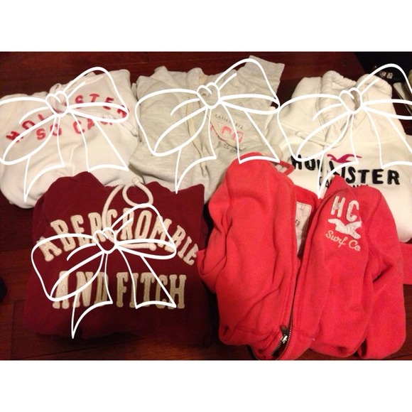 💕  TRADING 💕 Hollister Hoodie for @buster46246