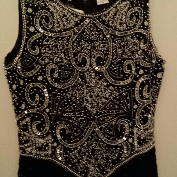 Silk Sequin & beaded dress - Picture 2 of 4