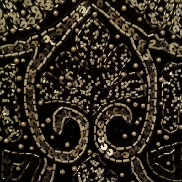 Silk Sequin & beaded dress - Picture 3 of 4