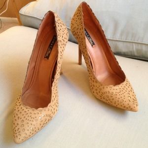 HOST PICK 3/4!!  Zara Taupe Pumps - Size 9