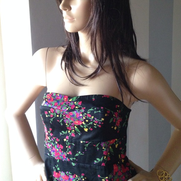  Free People dark floral Mini  - Picture 2 of 4