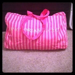 Victoria secret duffle bag