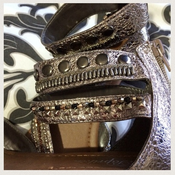 Paprika Sandals - Picture 4 of 4