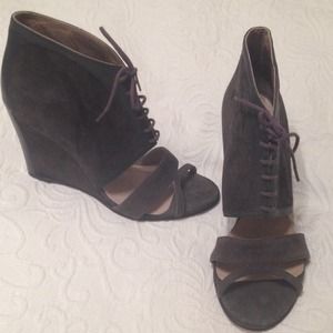 New Surface To Air Charcoal Grey Booties