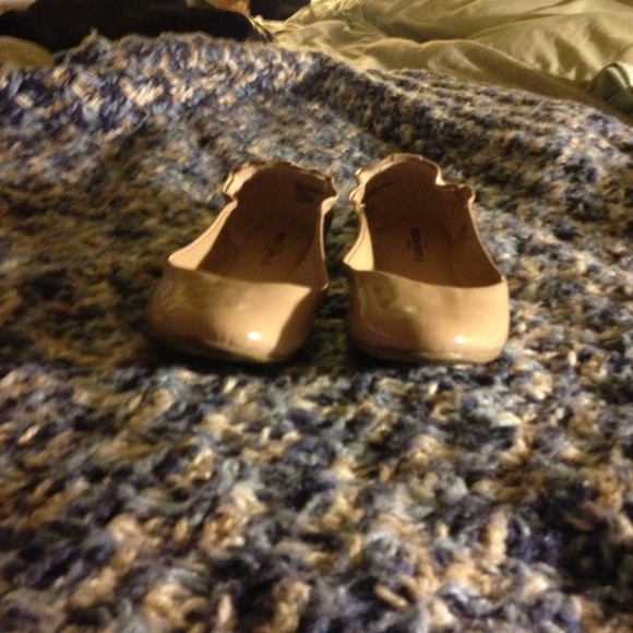 Mossimo Shoes - Beautiful true nude flats! Size 7 fit like 6.5