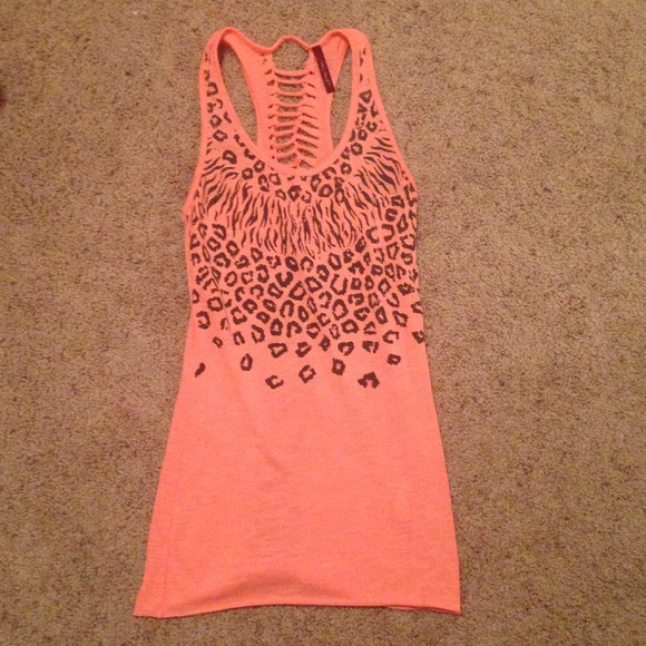 Orange peach summer top!