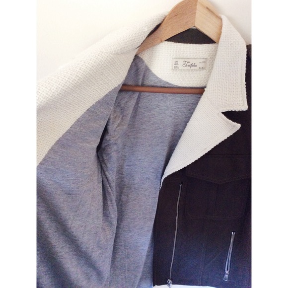 Zara Jackets & Coats - RARE Zara coat Zara Jackets & Coats - RARE Zara coat