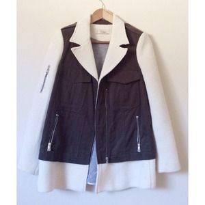 Zara Jackets & Coats - RARE Zara coat Zara Jackets & Coats - RARE Zara coat