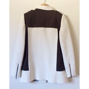Zara Jackets & Coats - RARE Zara coat Zara Jackets & Coats - RARE Zara coat