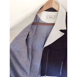 Zara Jackets & Coats - RARE Zara coat Zara Jackets & Coats - RARE Zara coat