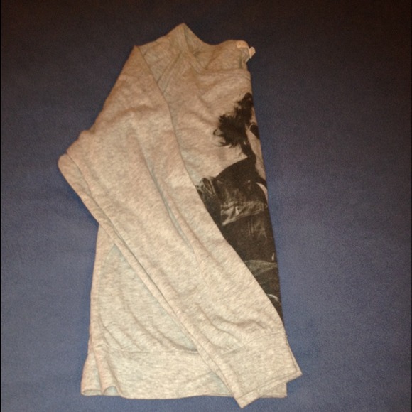 Gray Top - Picture 3 of 3