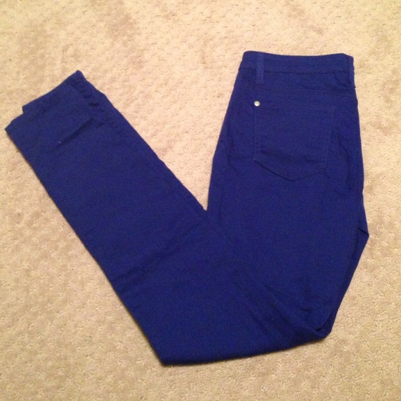 Blue jeggings