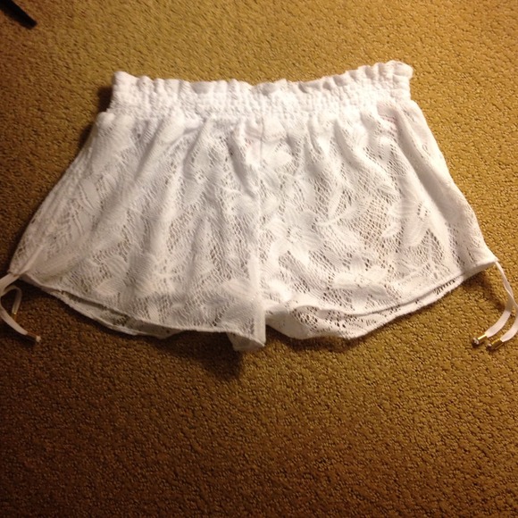 NEVER WORN Victoria secret crochet shorts