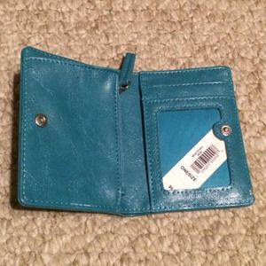 NEW WITH TAG - GAP Leather Wallet