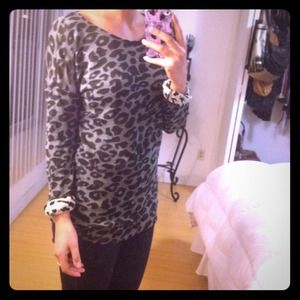 ❌SOLD---Leopard Burnout Sweater