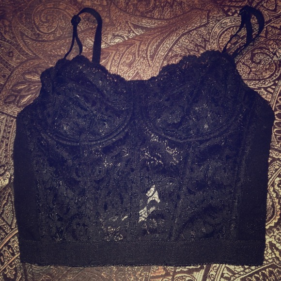 ⭐️TRADED⭐️Nasty Gal black lace bustier crop top