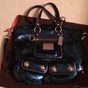 🚫SOLD LOCALLY🚫Dark blue sequin Coach bag