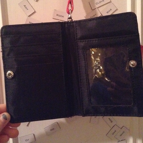 Pink wallet 💕 - Picture 2 of 2