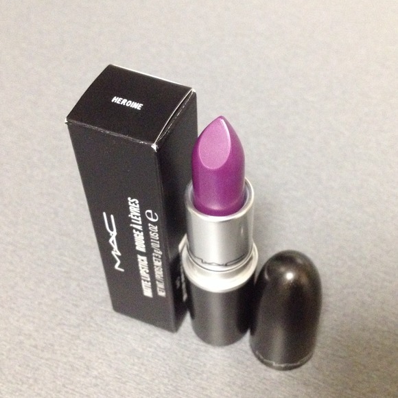 MAC Heroine Lipstick
