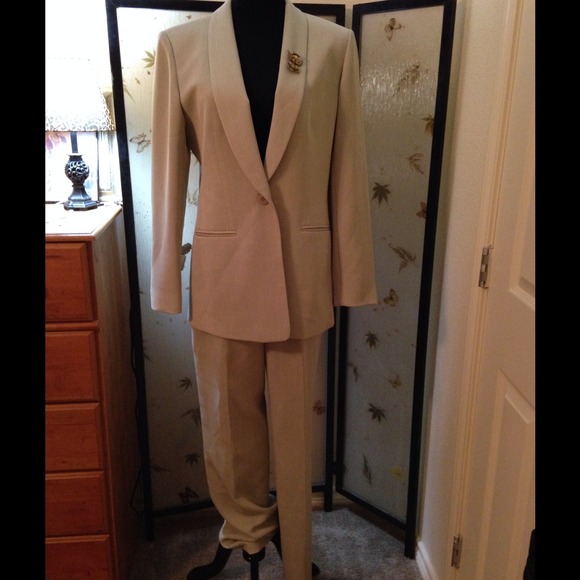 👘Jones New York suit👘