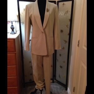 👘Jones New York suit👘