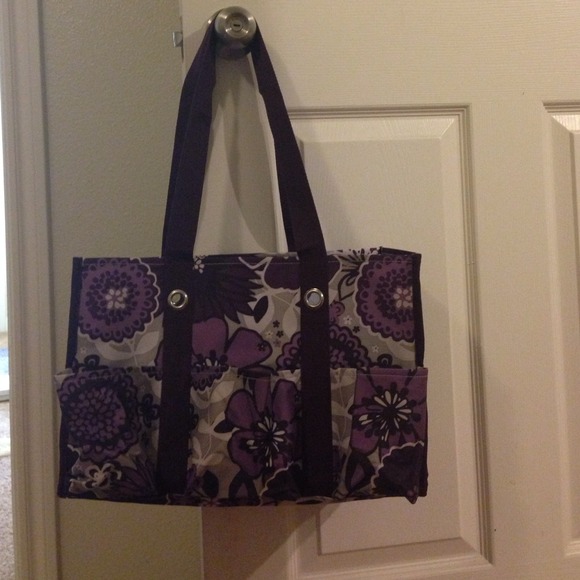 SOLD IN BUNDLE!!! 31 Gifts Organizing Utility Tote
