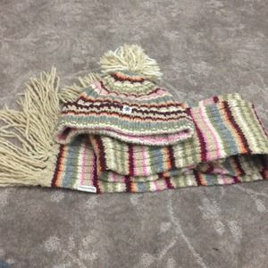 Abercrombie striped scarf and hat