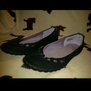 Black leather (suede) slip ons with sm bow detail