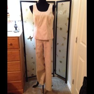 👘Jones New York 3 piece suit👘