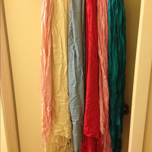 Bundle scarves