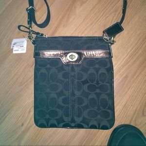 😲sold😲authentic coach bag