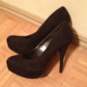 Black suede heels