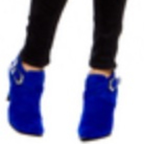 Booties - Picture 4 of 4