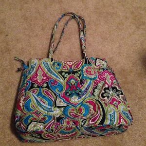 Small Vera Bradley tote with top zip